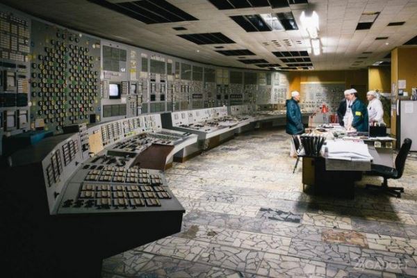 Туристам-сталкерам открыли доступ на Чернобыльскую АЭС (3 фото)