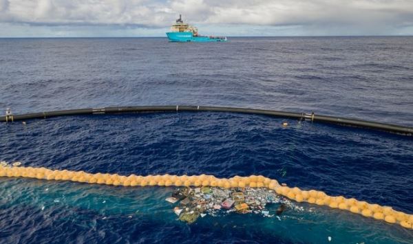 Беспилотная система Ocean Cleanup приступает к расчистке Тихоокеанского мусорного пятна